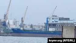 Суховантаж у Керченському морському рибному порту. Крим, листопад 2023 року