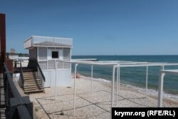 Порожній пляж у Феодосії, червень 2023 року