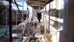 Викрали майно і обрізали дроти – суботня служба в храмі ПЦУ в Сімферополі (відео)
