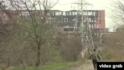 Завод «Азовмаш» під час блокади російськими військами, квітень 2022 року