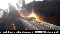 Ракетний удар біля скляного мосту в Києві, 10 жовтня 2022 року 
