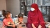 Кримчанка, яка була дружиною бійців ІДІЛ, зі своїми дітьми повернулася із Сирії в Україну