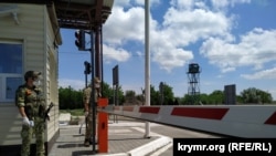 КПВВ «Каланчак» на адміністративному кордоні між Кримом і Херсонською областю, ілюстраційне фото