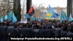 Мітинг на захист територіальної цілісності України. Сімферополь, 26 лютого 2014 року