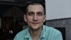Тортури, клопи і сон на підлозі: перше інтерв'ю Павла Степанченка після звільнення (відео)