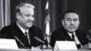 Президент Росії Борис Єльцин (ліворуч) та президент Казахстану Нурсултан Назарбаєв на пресконференції після зустрічі глав 11 колишніх союзних республік, на якій було створено Співдружність Незалежних Держав (СНД). Алма-Ата, 21 грудня 1991 року