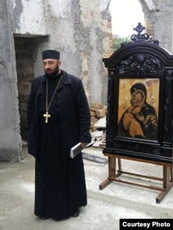 Отець Богдан Костецький, священник УГКЦ. Євпаторія, 3 серпня 2014 року