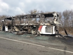 Автобуси кримських «антимайданівців», спалені активістами Майдану під Корсунем-Шевченківським 20 лютого 2014 року