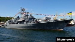 Український фрегат «Гетьман Сагайдачний» у порту Одеси під час святкування Дня Військово-морських сил України, 1 липня 2018 року